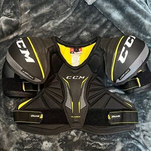 CCM Tacks Hockey Shoulder Pads Senior